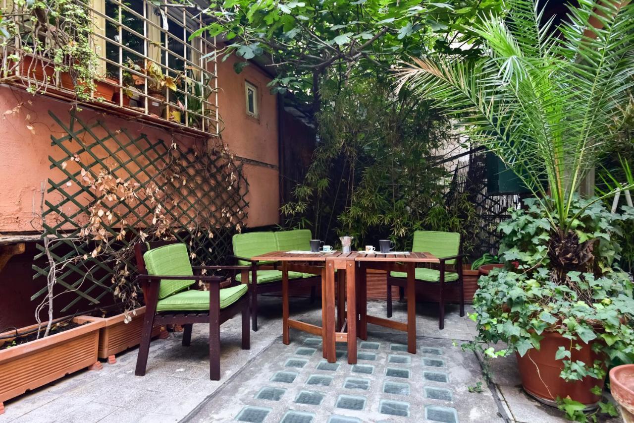 Monti Secret Garden Apartment Rome Bagian luar foto