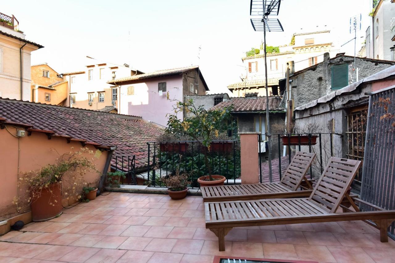 Monti Secret Garden Apartment Rome Bagian luar foto