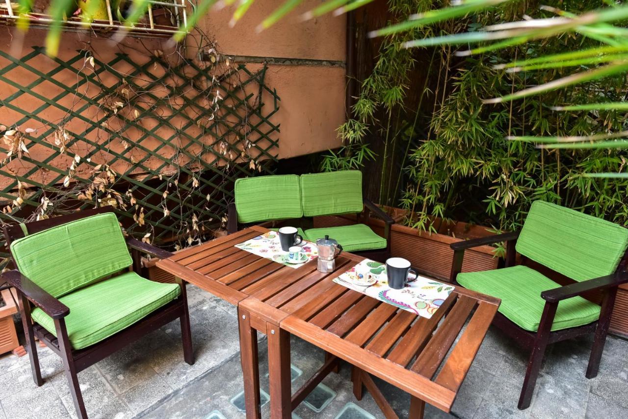 Monti Secret Garden Apartment Rome Bagian luar foto